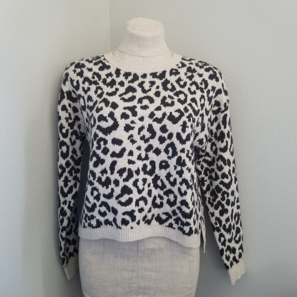 Leopard Print Sweater By Yet Again Size Medium - image 3